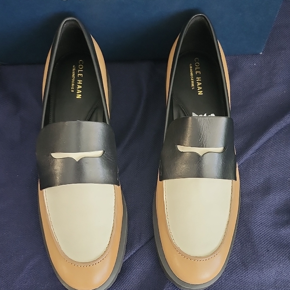 Cole Haan Tan and Black Slip-On Loafers with Modern Design - Picture 4 of 9
